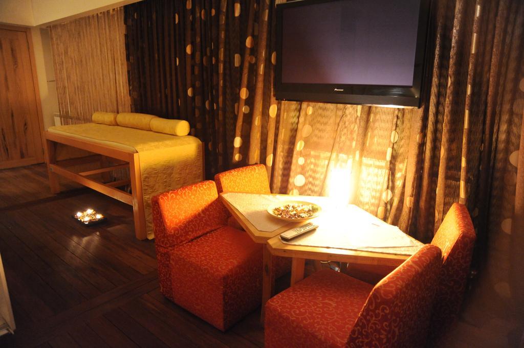Hotel Merona SJJ Buitenkant foto